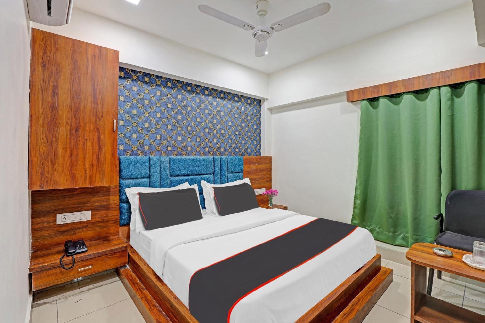 Capital O Bhavya Villa Ahmedabad Exterior photo